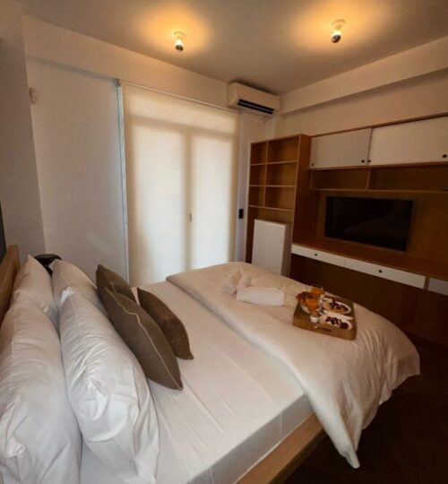 LUXURIOUS APATMENT FOR RENT IN KOLONAKI